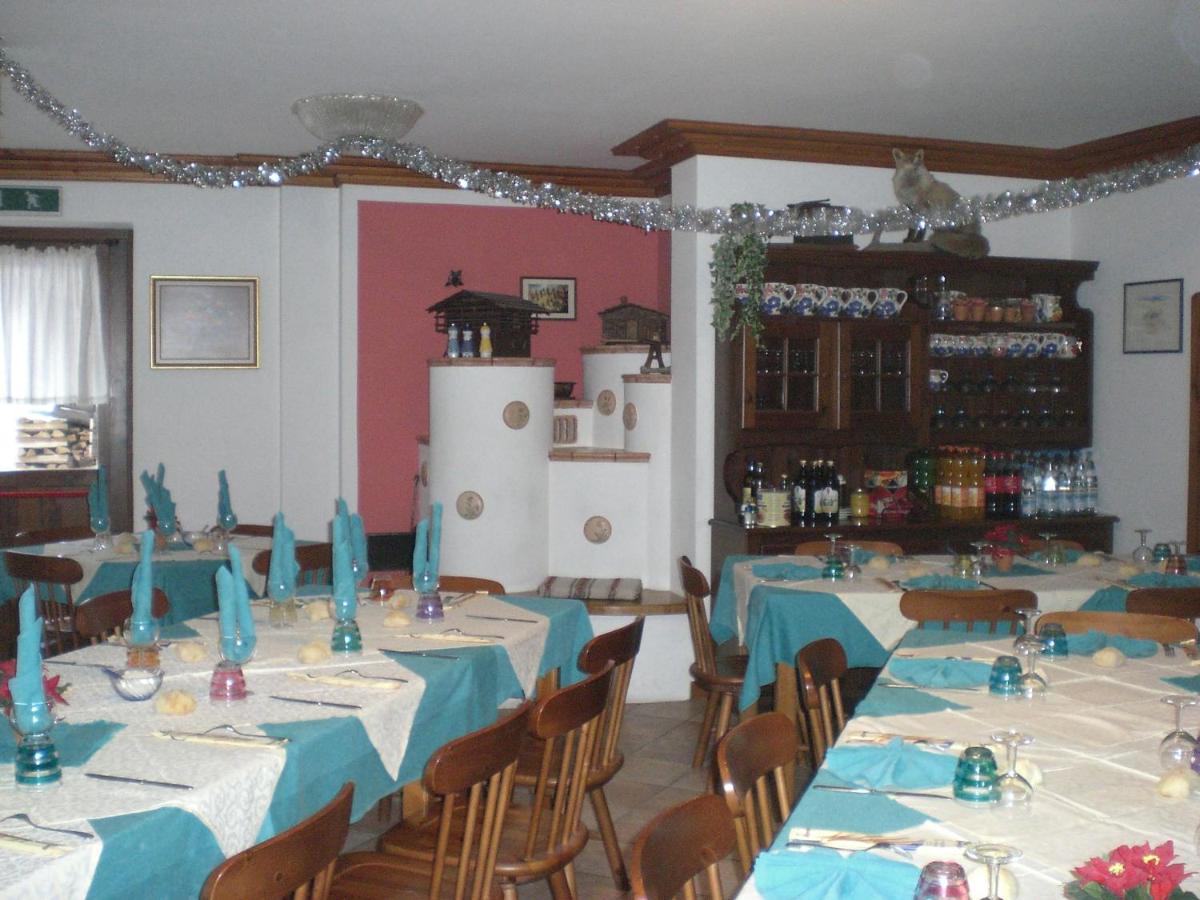 Hotel Genzianella Presenaio Luaran gambar