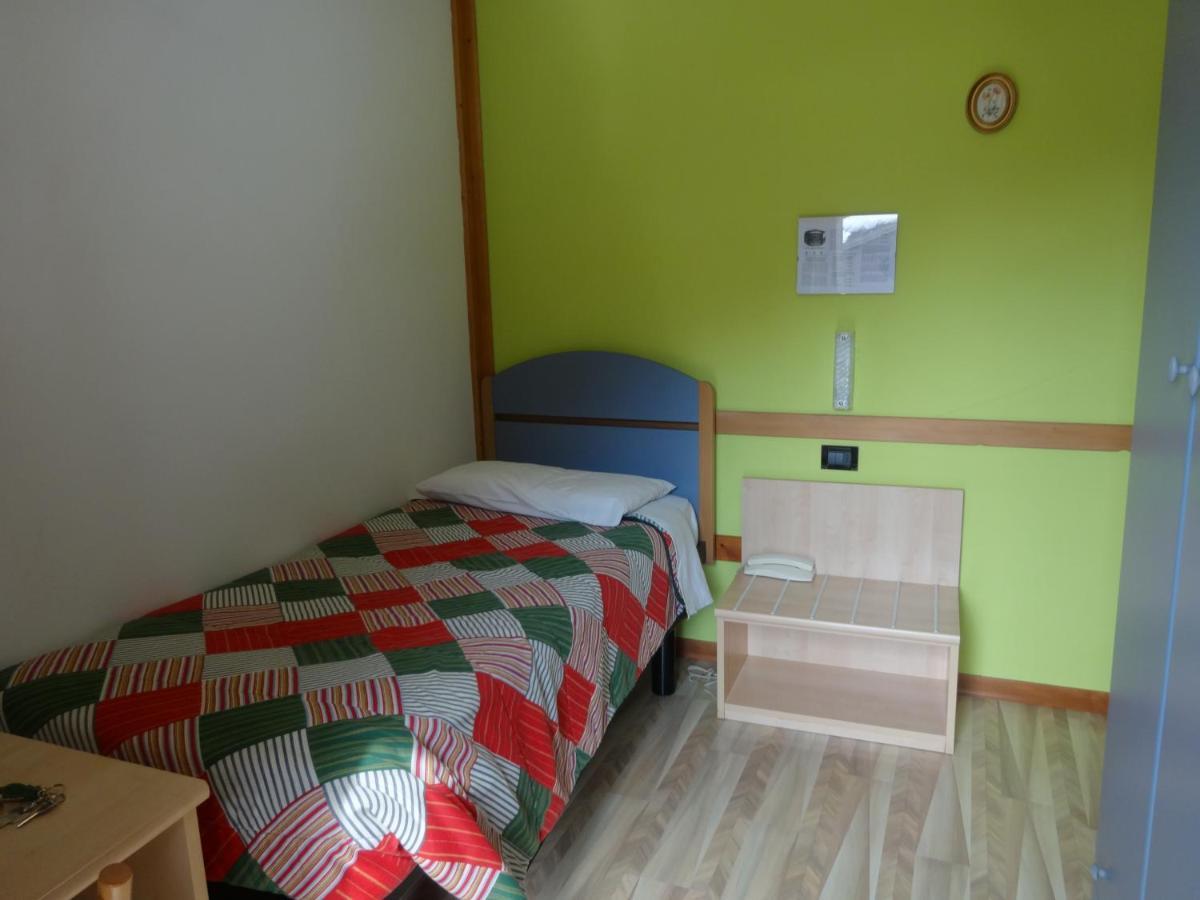 Hotel Genzianella Presenaio Luaran gambar