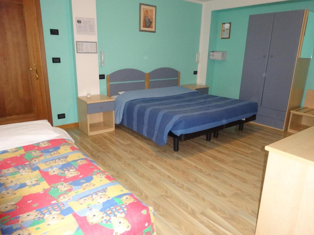 Hotel Genzianella Presenaio Luaran gambar