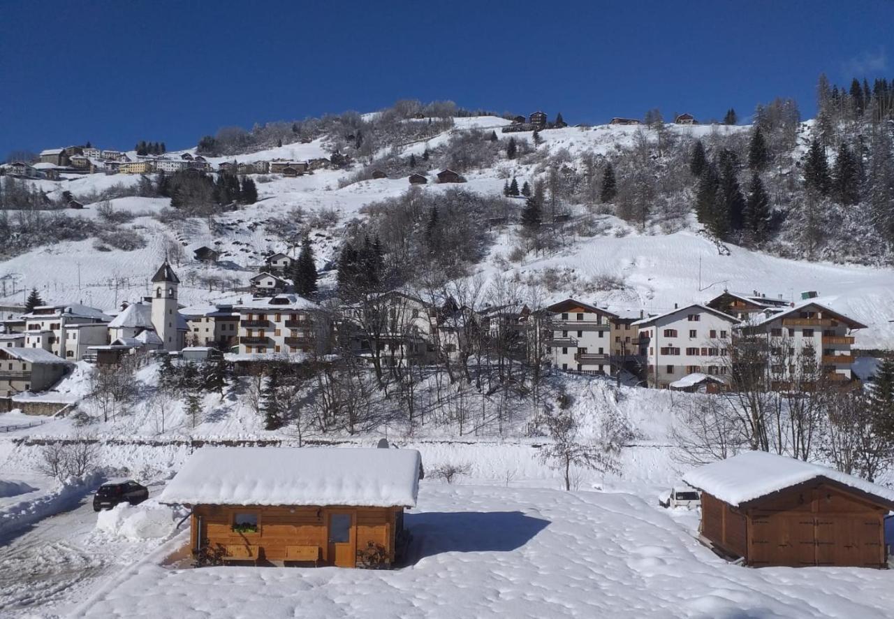 Hotel Genzianella Presenaio Luaran gambar