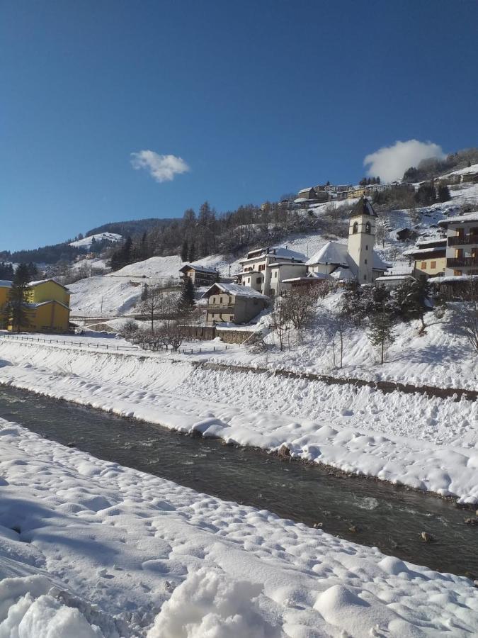 Hotel Genzianella Presenaio Luaran gambar
