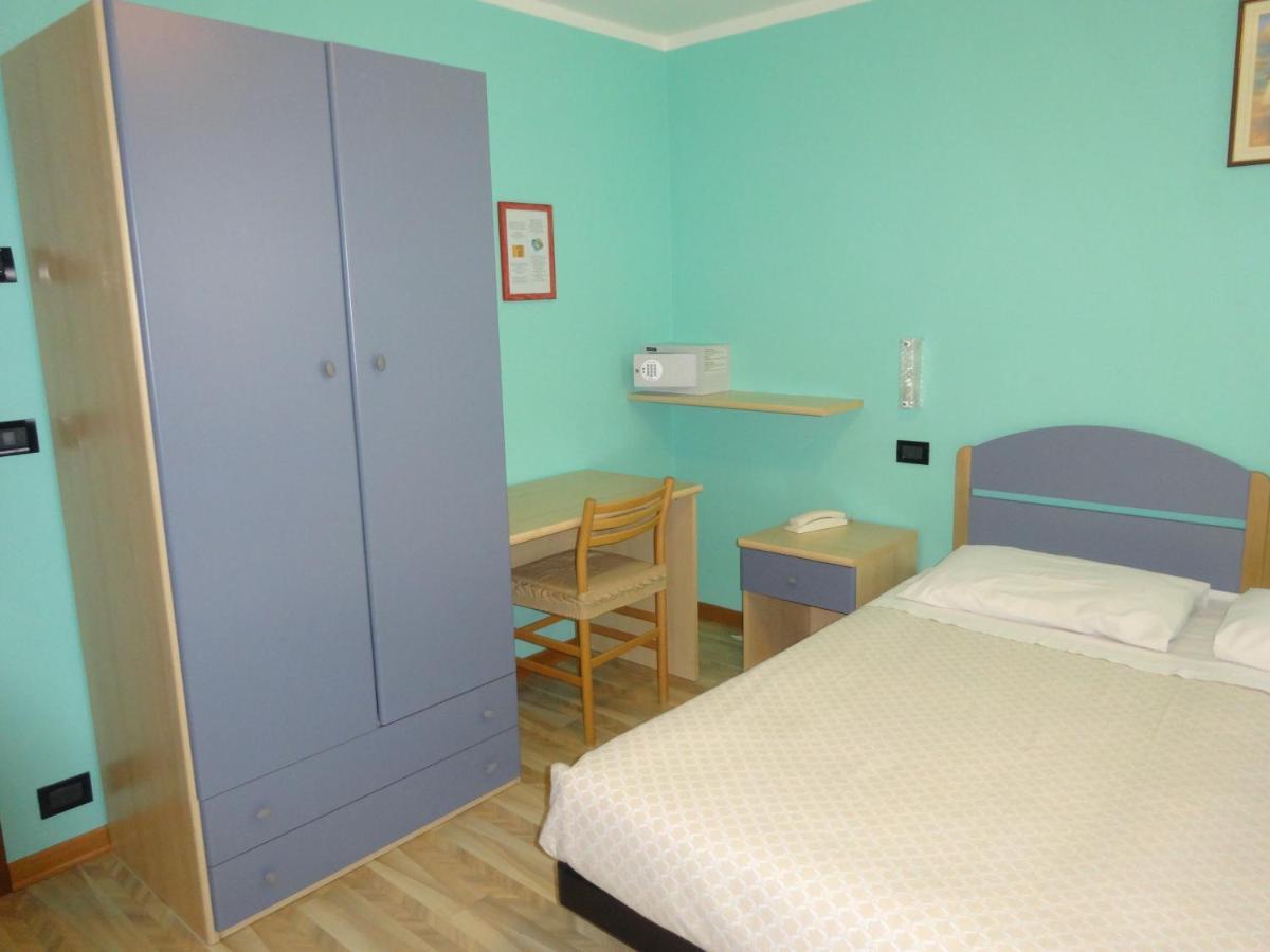 Hotel Genzianella Presenaio Luaran gambar