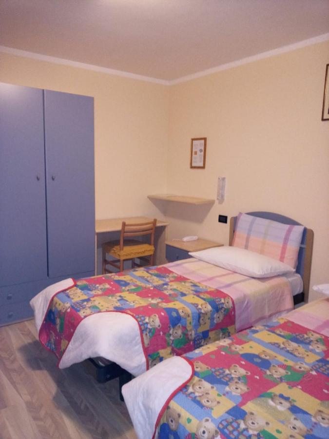 Hotel Genzianella Presenaio Luaran gambar